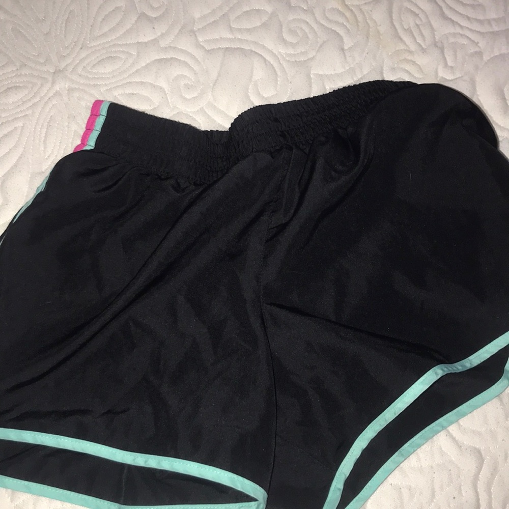 Nike juniors short size medium